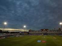 虽然托尼触 虽然托尼触